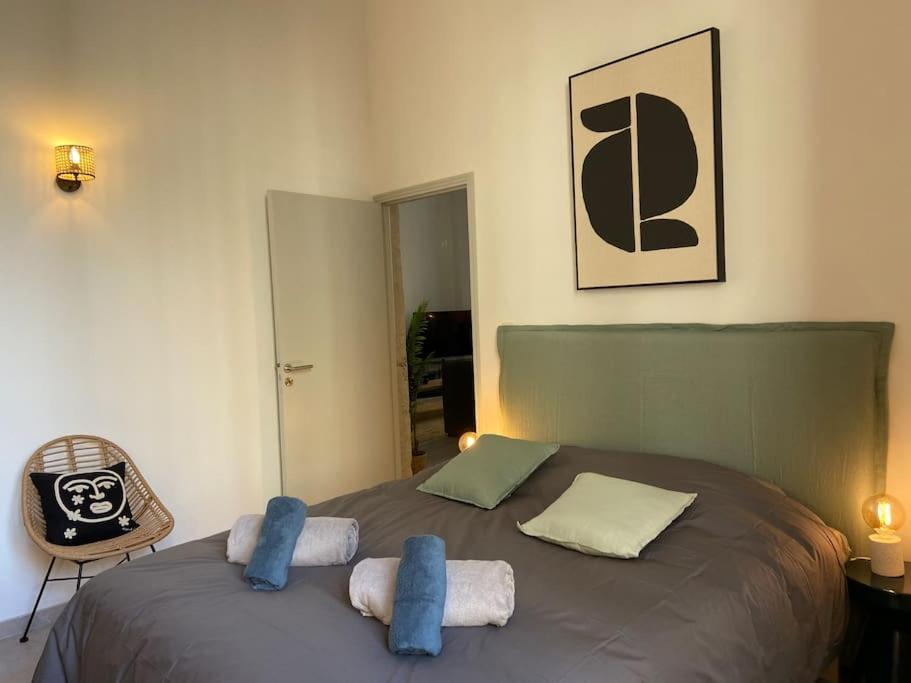 Appartement Avec Ventilateurs Proche Du Palais Des Papes Aviñón Exterior foto